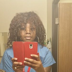 Meet your Posher, Donesha